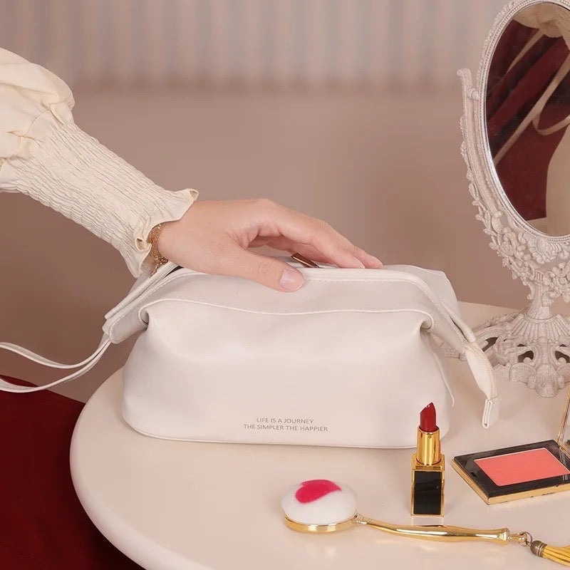 GlamourGlide